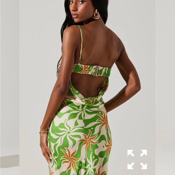 ASTR Maxi Dress - Picture 5 of 5